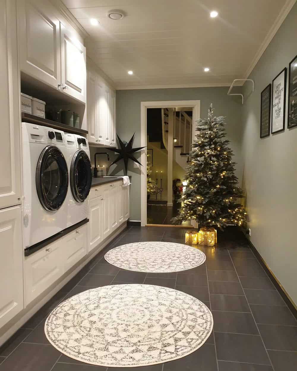 all black laundry room