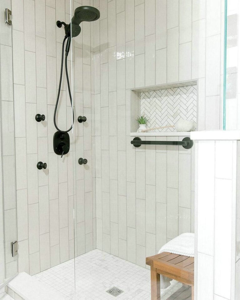 vertical staggered subway tile feature