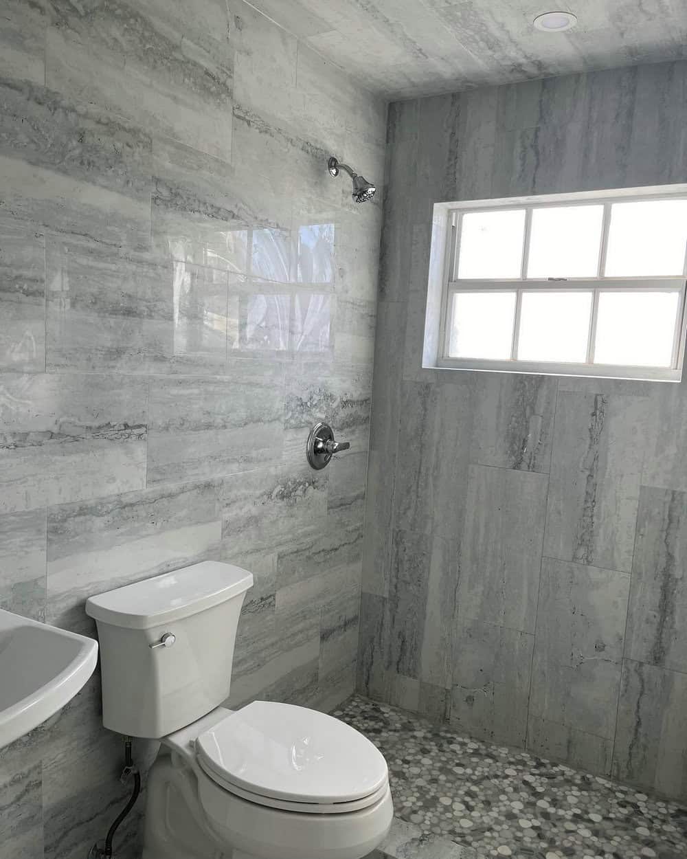 Luisa Tile