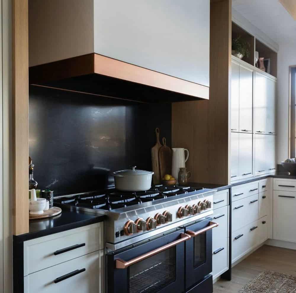 backsplash that goes with black granite