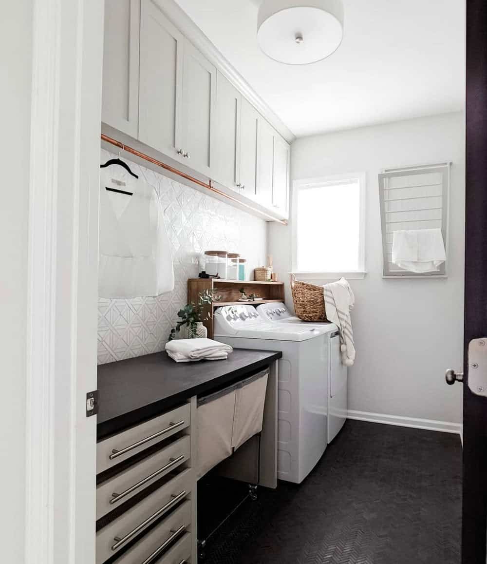 dark countertop light cabinets