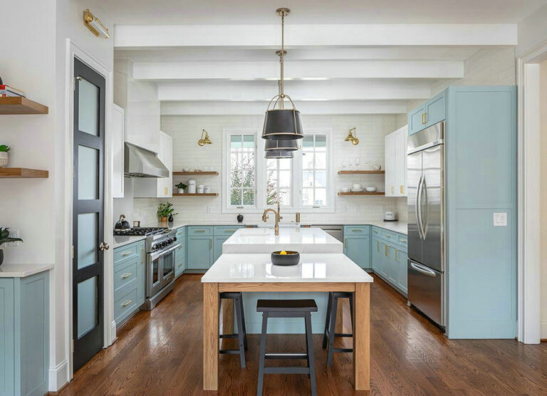 backsplash for blue cabinets