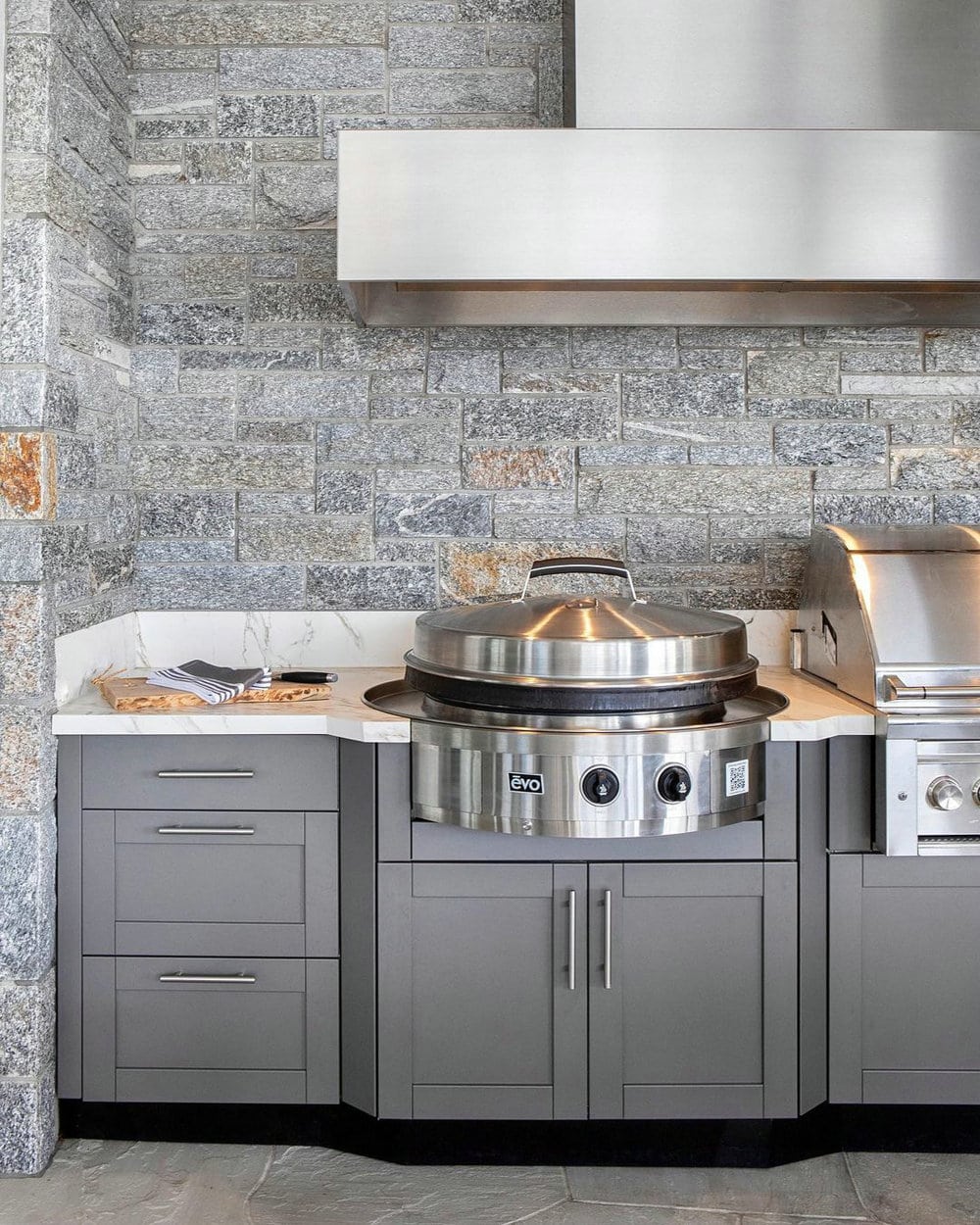 backsplash for outdoor kitchen