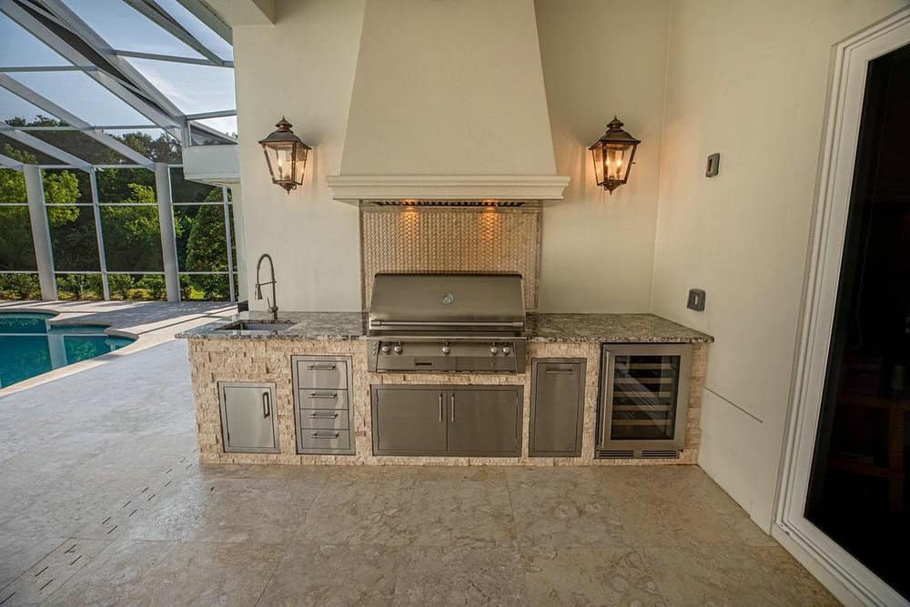outdoor kitchen tile walls