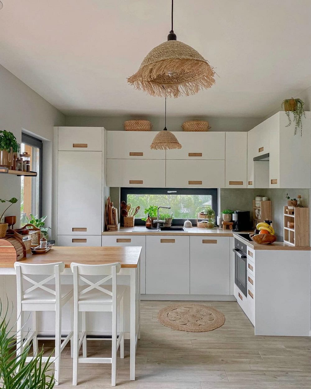 dining room and kitchen combo