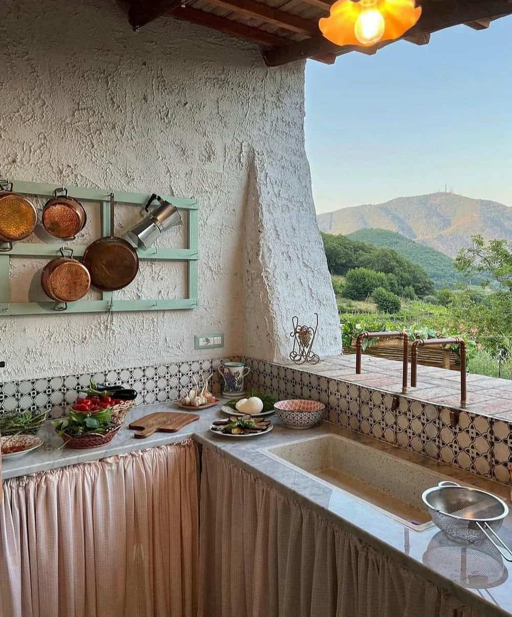 tile outdoor kitchen