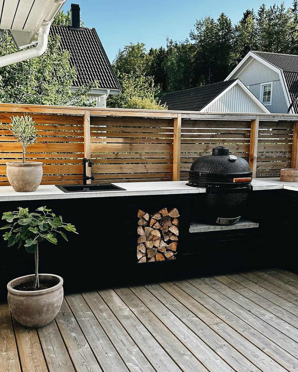 outdoor kitchen ideas wood