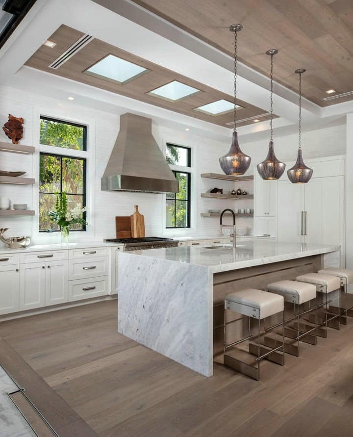 backsplash tile with white cabinets