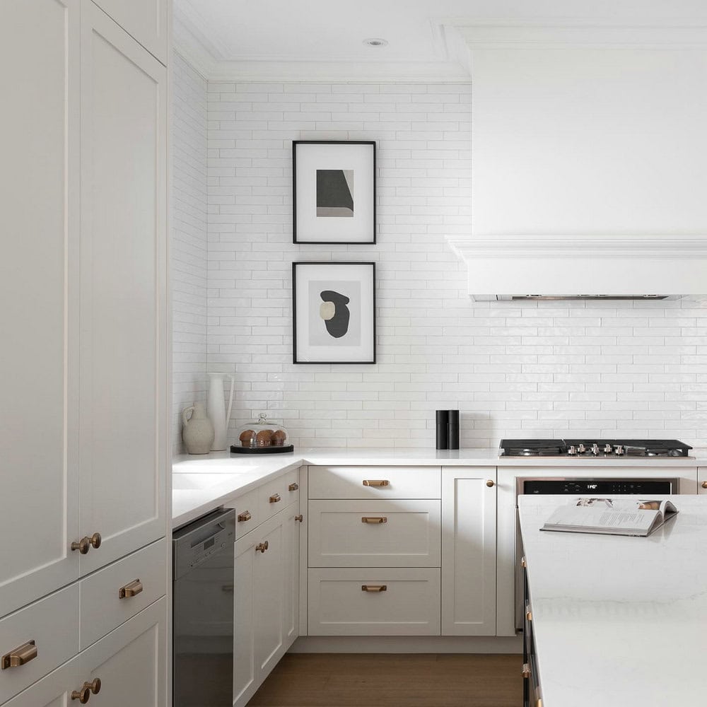 kitchen backsplash with white countertops