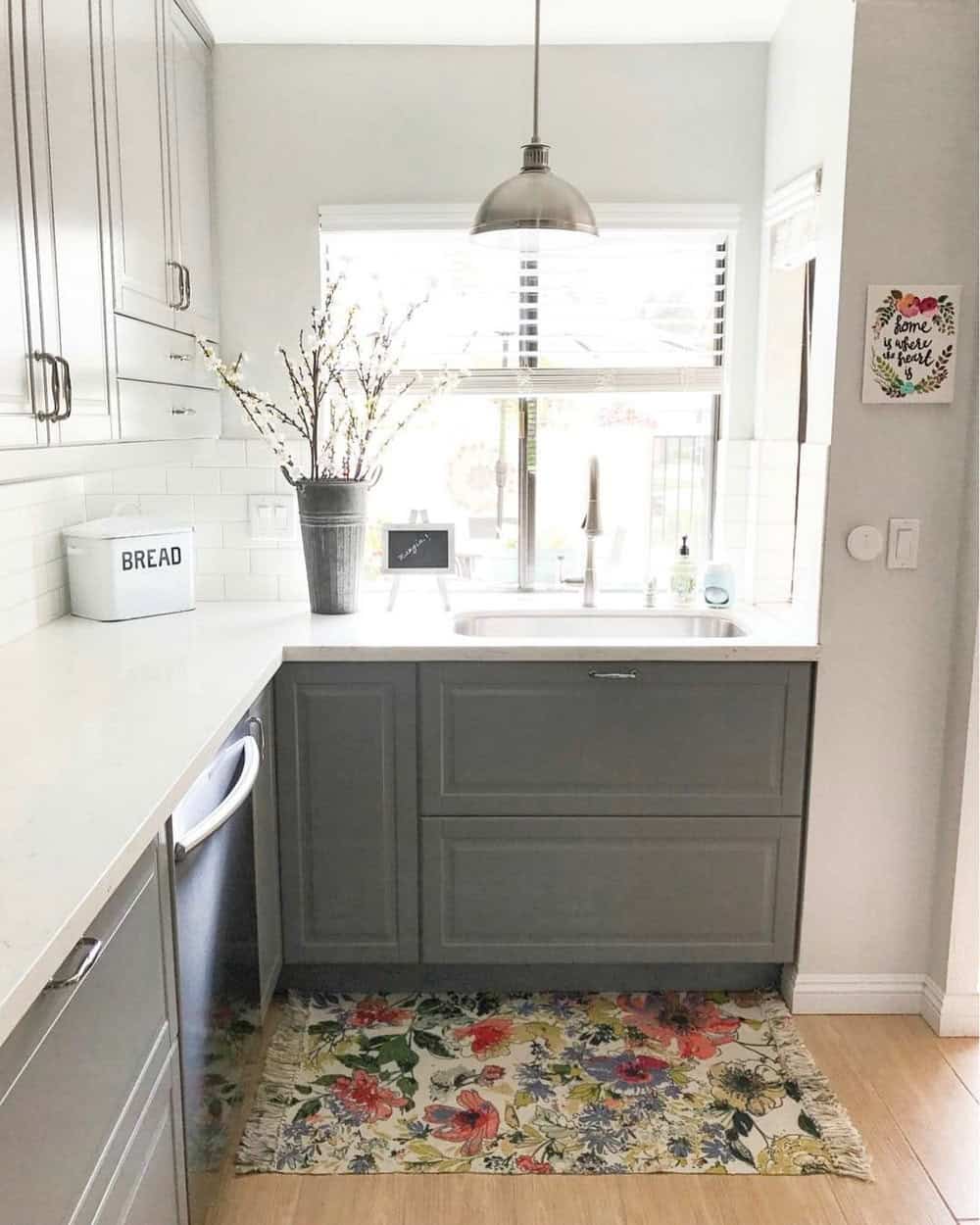 kitchen flooring ideas with dark cabinets