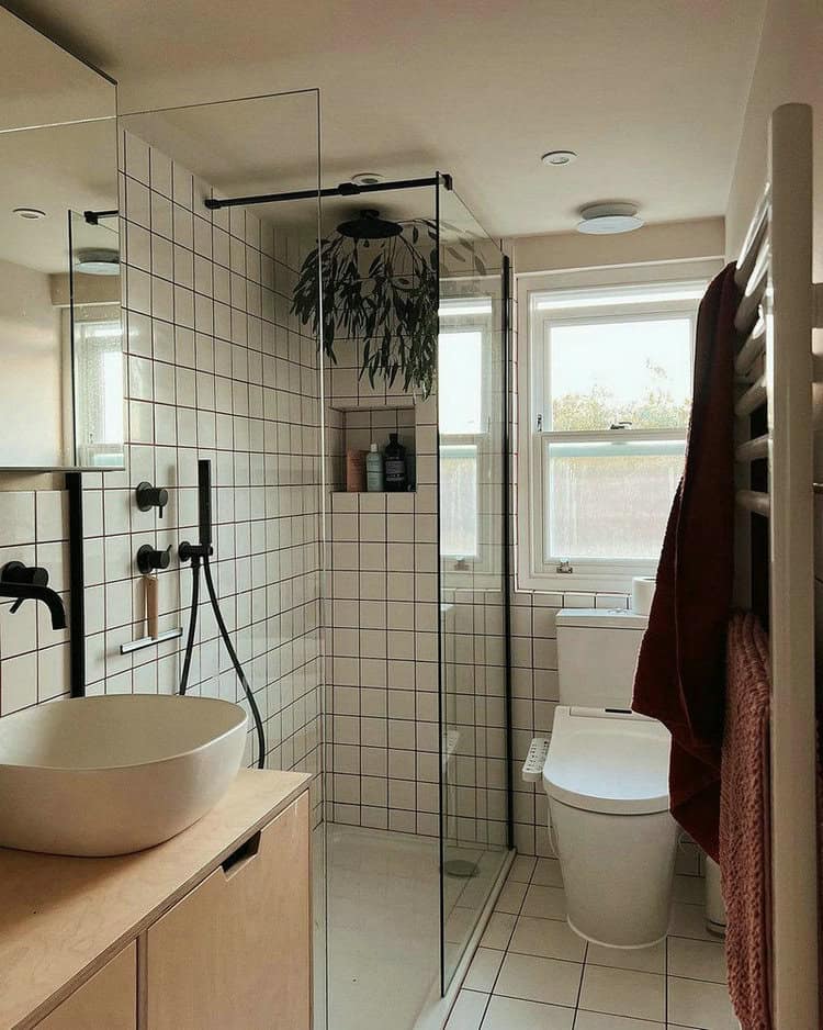 small space walk in shower feature