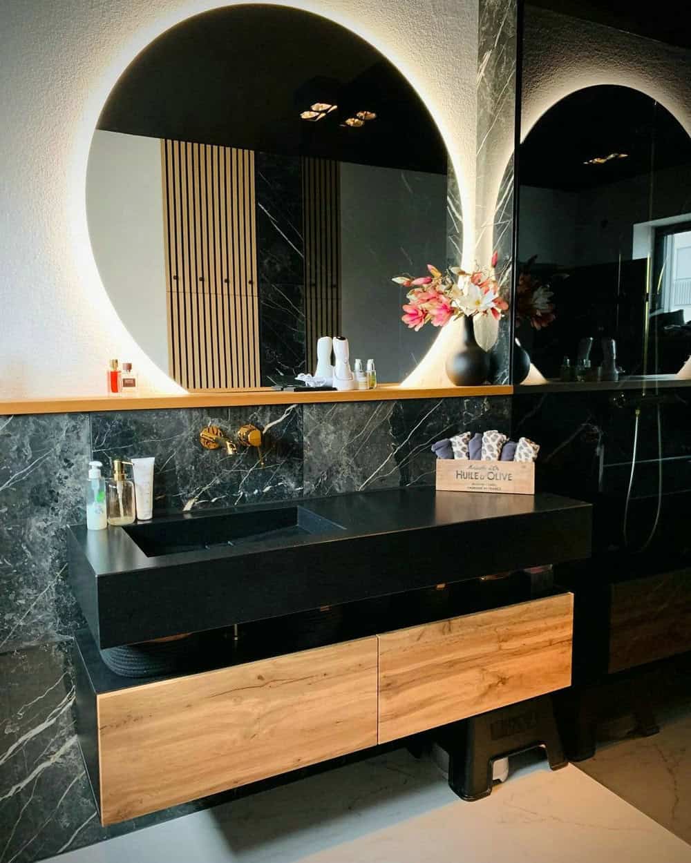 small black marble bathroom