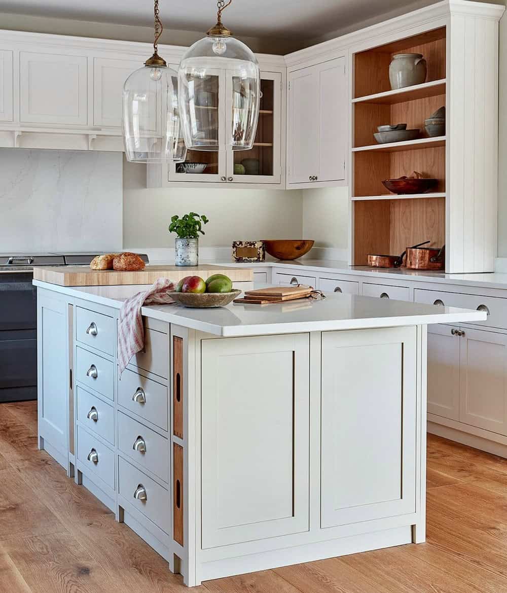 farmhouse kitchens with white cabinets