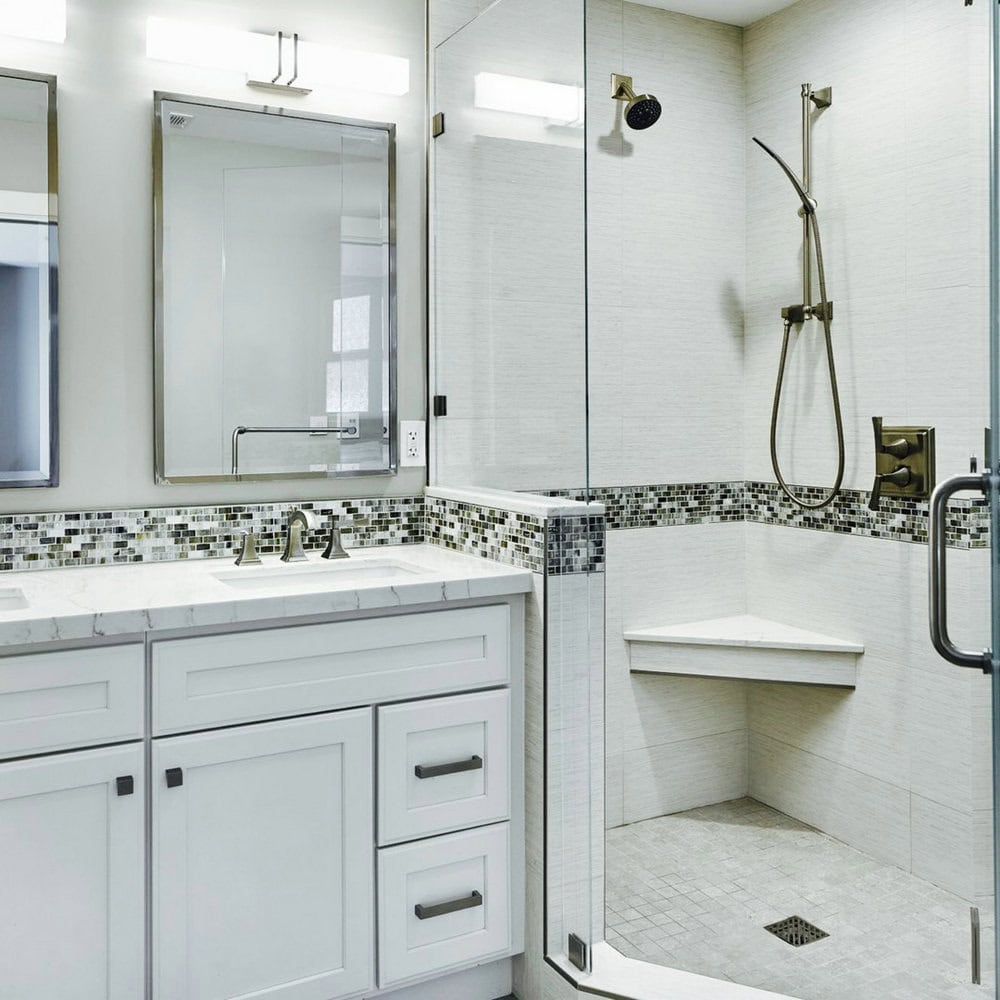 shower tile with accent stripe