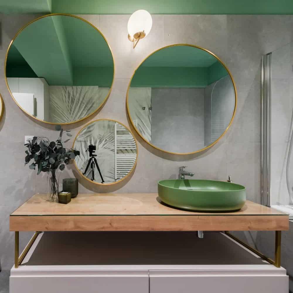 sage green bathroom walls