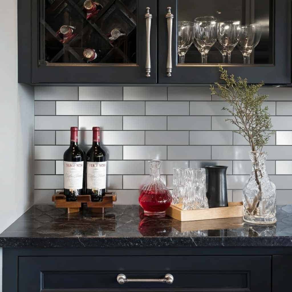 Describe tile color, texture, and.